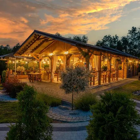 בית הארחה Letniskowe I Savana Nad Morzem יארוסלאביש